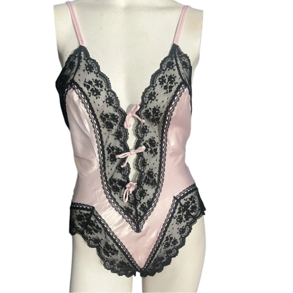 Victoria's Secret Gold Label Bodysuit
